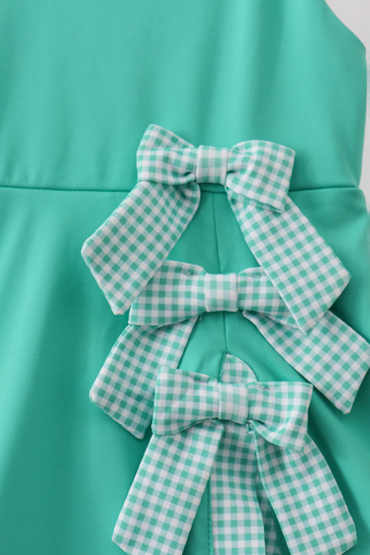 Green scalloped bow active dress